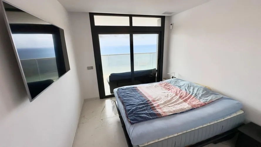 Ático de 3 dormitorios en Benidorm, Spain No. 569 № 3