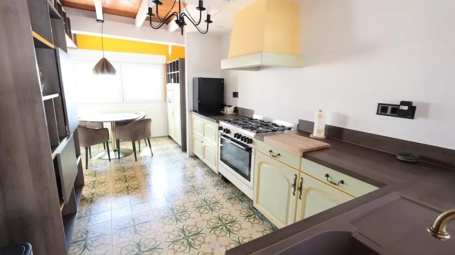 Apartamento de 4 dormitorios en Villamartin, Spain No. 782 № 5