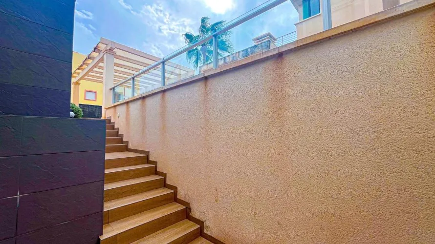 Villa de 5 dormitorios en La Zenia, Spain No. 1270 № 25