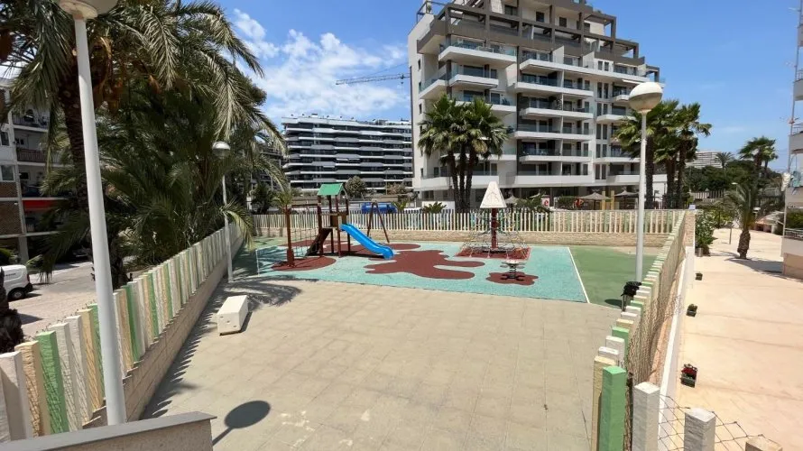 Apartamento de 2 dormitorios en Alicante, Spain No. 92 № 5