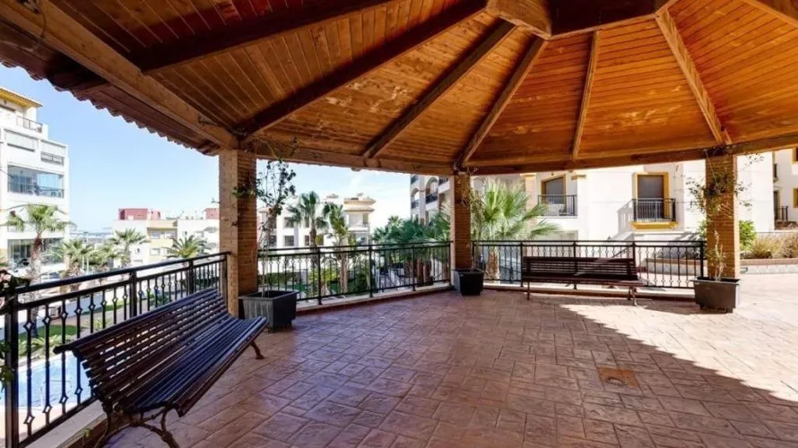 Apartamento de 3 dormitorios en Guardamar del Segura, Spain No. 633 № 11