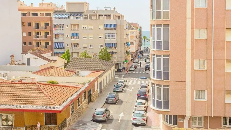Apartamento de 3 dormitorios en Torrevieja, Spain No. 240 № 7