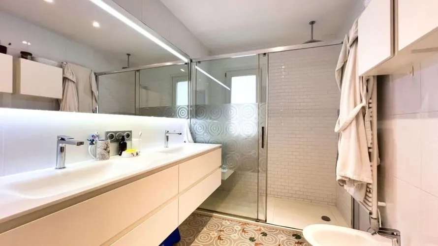 Villa de 6 dormitorios en Benidorm, Spain No. 246 № 25
