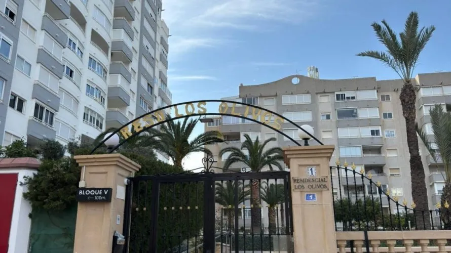 Apartamento de 2 dormitorios en Villajoyosa, Spain No. 1110 № 15