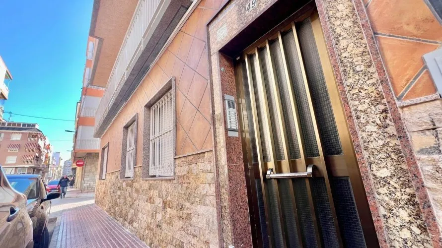 Apartamento de 1 dormitorio en Santa Pola, Spain No. 1003 № 1