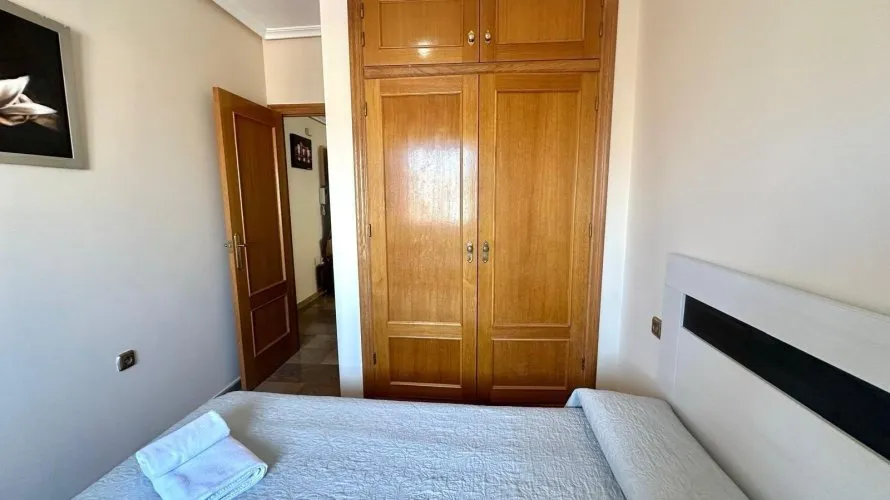 Apartamento de 4 dormitorios en Torrevieja, Spain No. 765 № 14