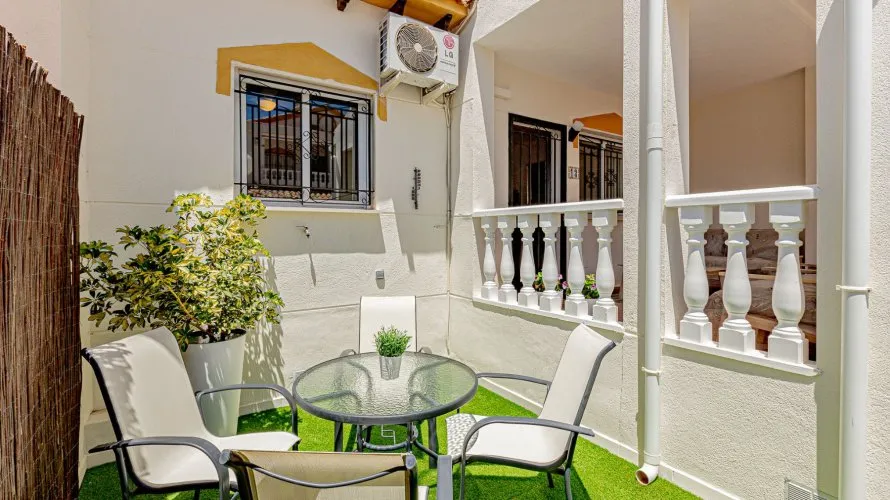 Сasa de 82m² en La Florida, Spain No. 1062 № 1