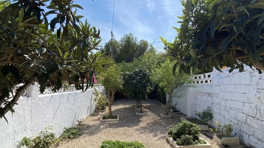Villa de 4 dormitorios en L'Alfàs del Pi, Spain No. 452 № 25