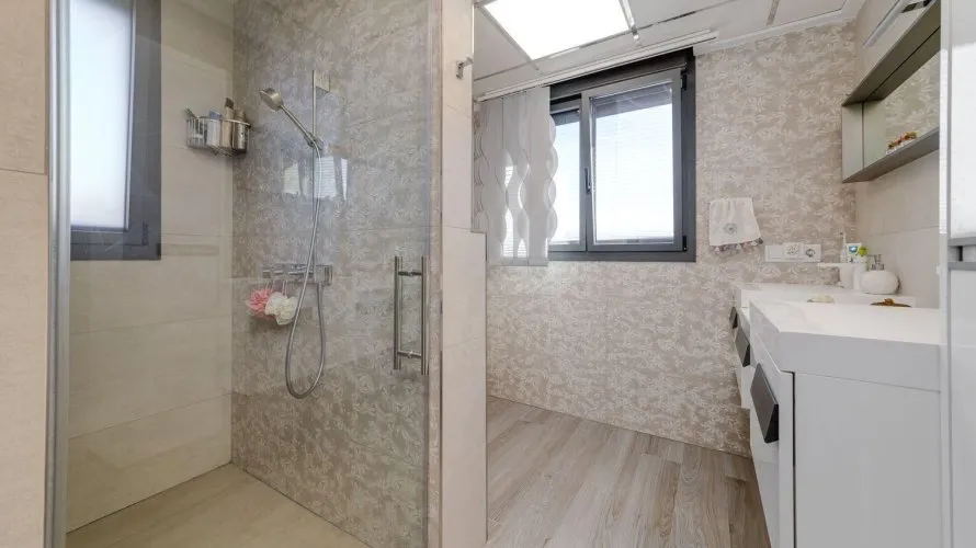 Villa de 461m² en Torrevieja, Spain No. 965 № 7