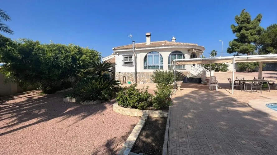 Villa de 236m² en Rojales, Spain No. 1304 № 28
