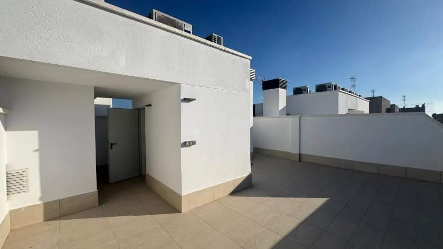 Ático de 3 dormitorios en Alicante, Spain No. 1179 № 3