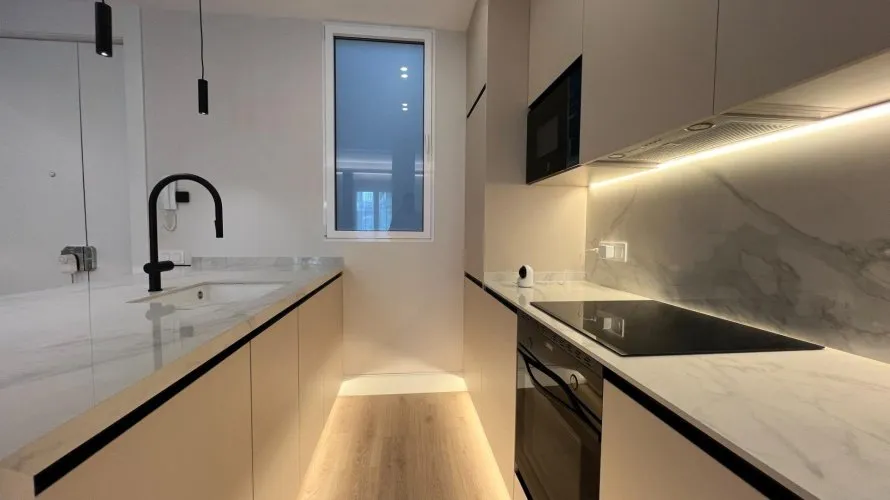 Apartamento de 2 dormitorios en Madrid, Spain No. 849 № 7