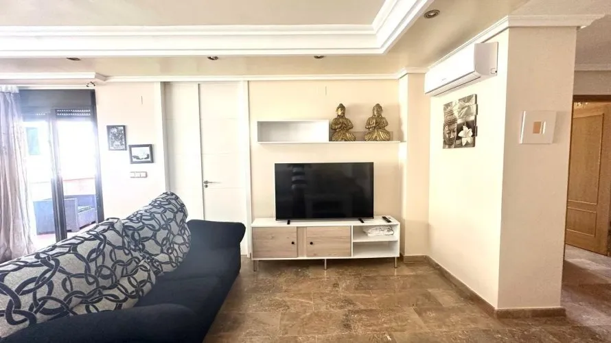 Apartamento de 4 dormitorios en Torrevieja, Spain No. 765 № 4