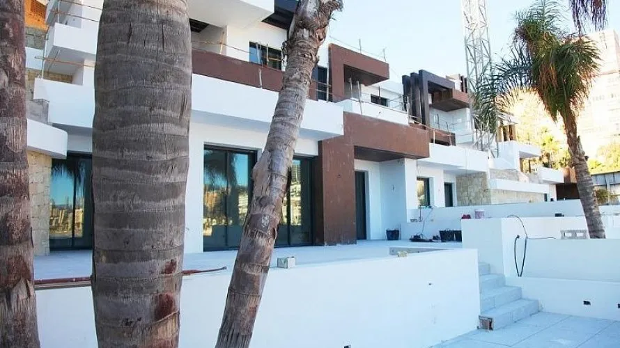 Apartamento de 4 dormitorios en Benidorm, Spain No. 339 № 12