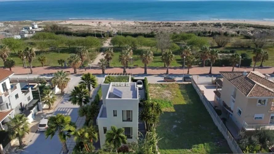 Apartamento de 5 dormitorios en Oliva, Spain No. 312