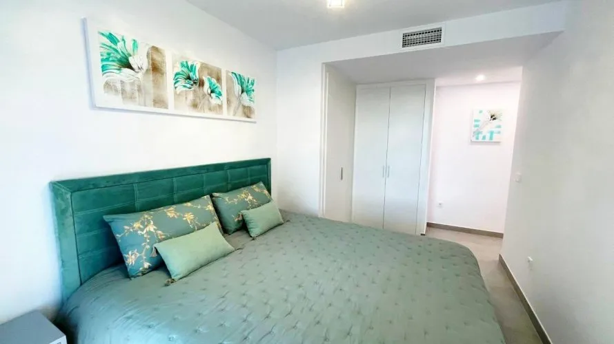 Apartamento de 3 dormitorios en Villajoyosa, Spain No. 744 № 8