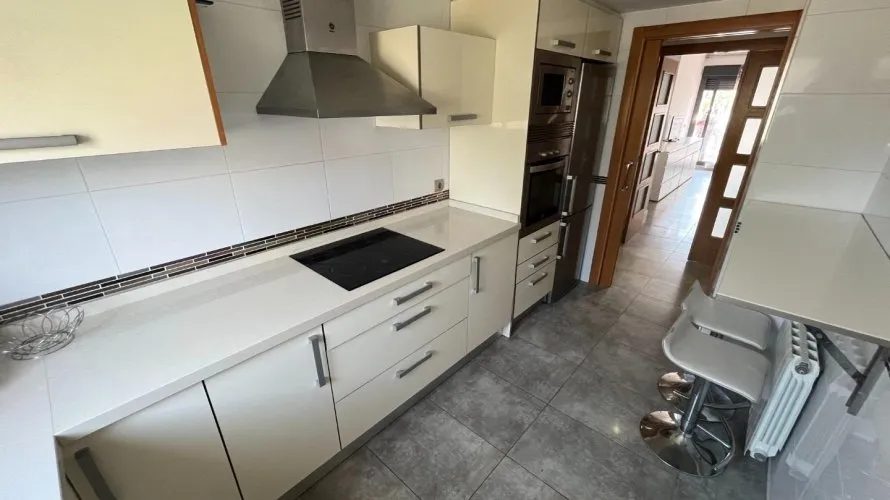Apartamento de 2 dormitorios en Alicante, Spain No. 92 № 24