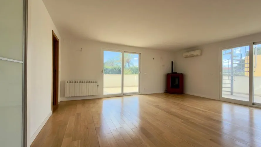 Сasa de 4 dormitorios en Albir, Spain No. 1165 № 27