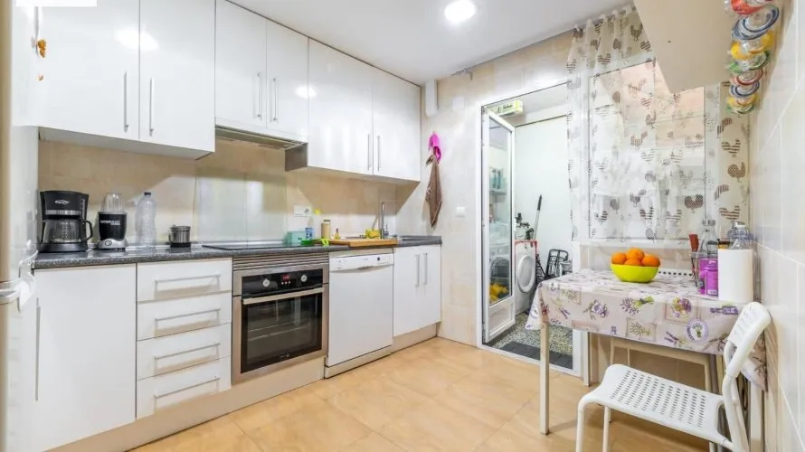 Apartamento de 3 dormitorios en Alicante, Spain No. 938 № 19