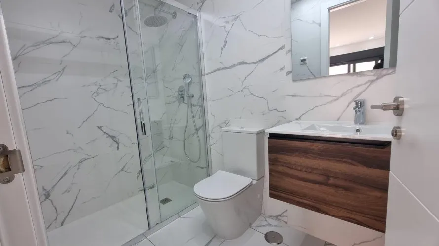 Apartamento de 3 dormitorios en Torrevieja, Spain No. 104 № 26