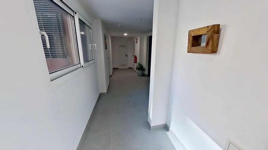Apartamento de 2 dormitorios en Benidorm, Spain No. 107 № 5