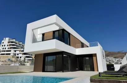 Villa de 3 dormitorios en Finestrat, Spain No. 1034