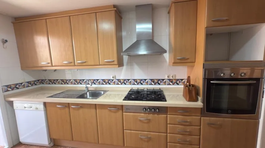 Apartamento de 3 dormitorios en Alicante, Spain No. 126 № 1