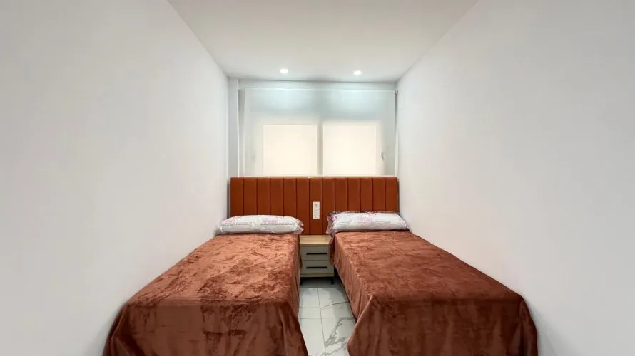 Apartamento de 2 dormitorios en Torrevieja, Spain No. 1000 № 15