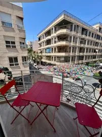 Apartamento de 3 dormitorios en Torrevieja, Spain No. 1138