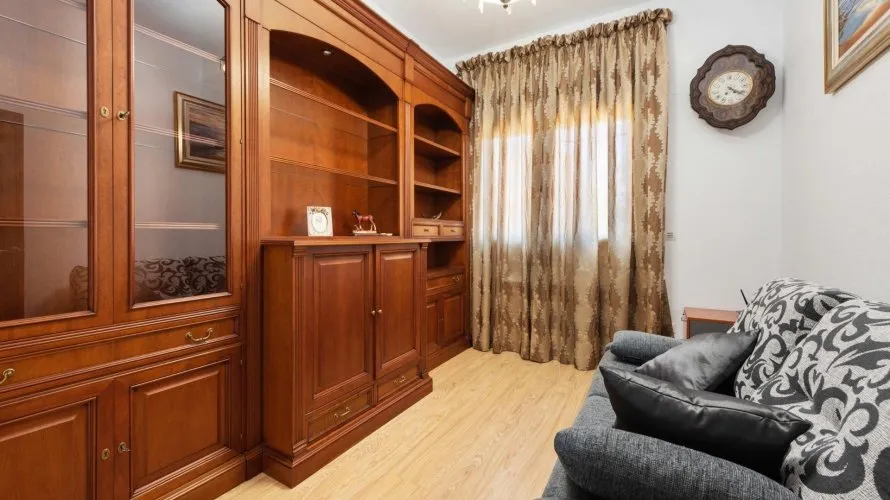 Villa de 4 dormitorios en Campoamor, Spain No. 1338 № 8