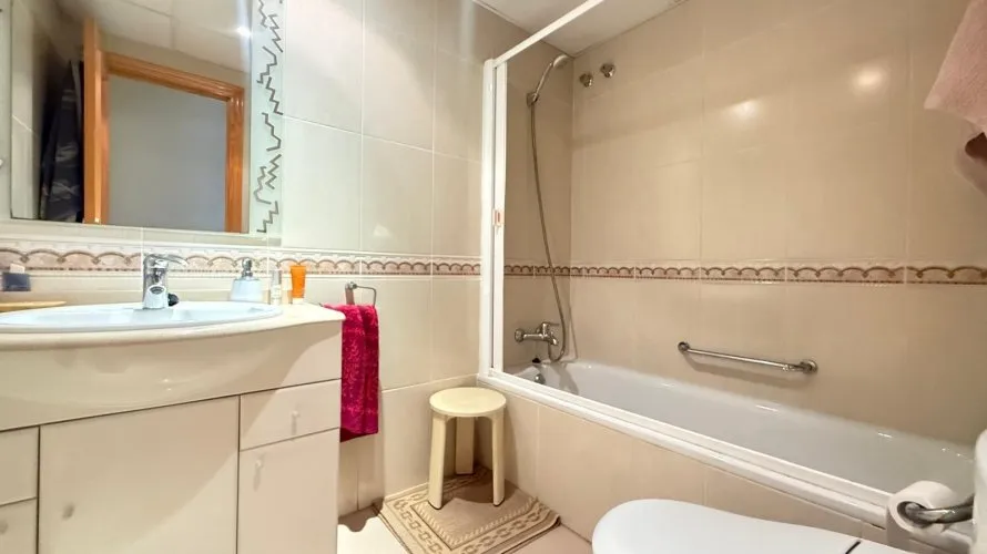 Apartamento de 2 dormitorios en Guardamar del Segura, Spain No. 1382 № 24
