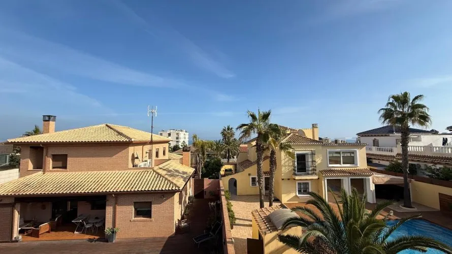 Сasa de 3 dormitorios en Torrevieja, Spain No. 1052 № 19
