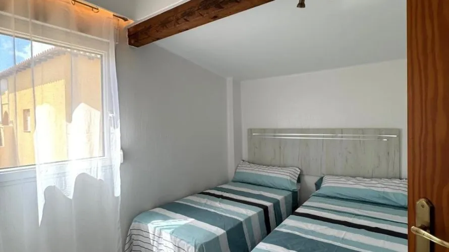 Apartamento de 2 dormitorios en Torrevieja, Spain No. 995 № 25