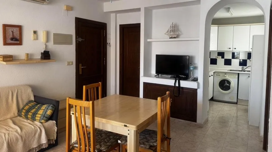 Apartamento de 3 dormitorios en Torrevieja, Spain No. 795 № 9