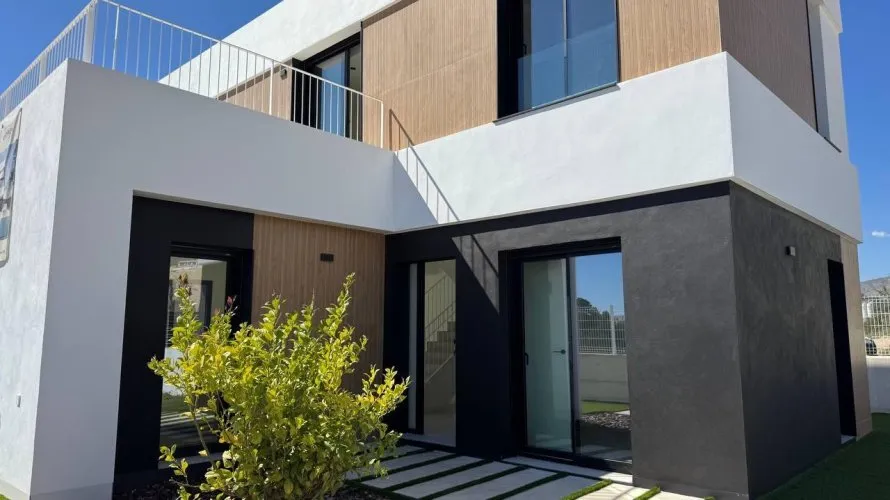 Villa de 3 dormitorios en Finestrat, Spain No. 1034 № 1