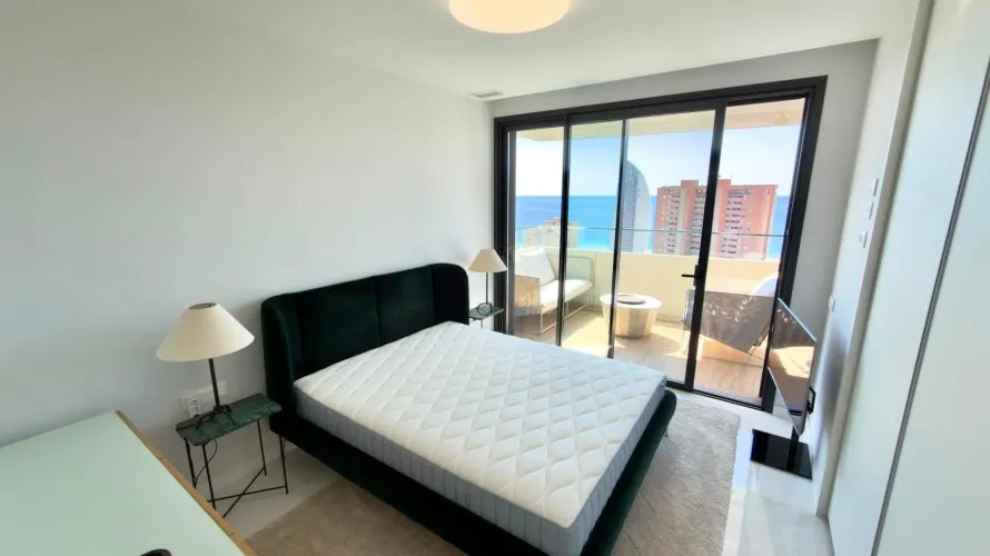 Apartamento de 3 dormitorios en Benidorm, Spain No. 1142 № 12