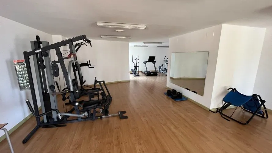 Apartamento de 2 dormitorios en Alicante, Spain No. 92 № 2