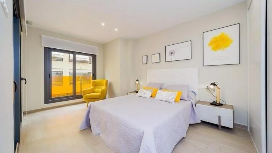 Apartamento de 2 dormitorios en La Mata, Spain No. 101 № 4