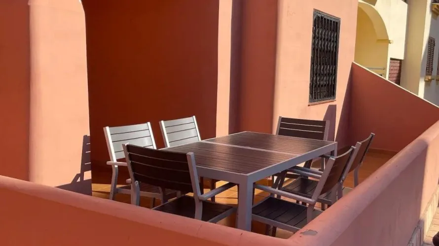 Apartamento de 2 dormitorios en Torrevieja, Spain No. 933 № 25