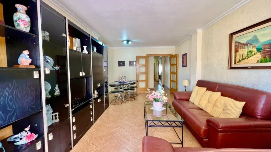 Apartamento de 3 dormitorios en Torrevieja, Spain No. 156 № 24