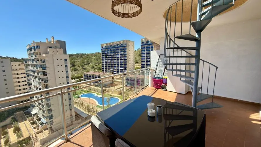 Apartamento de 2 dormitorios en Finestrat, Spain No. 887 № 1