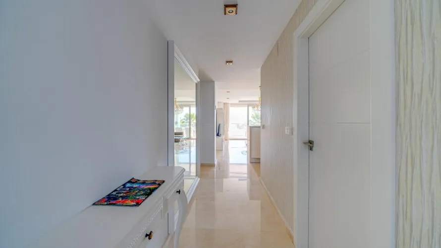 Apartamento de 2 dormitorios en Villajoyosa, Spain No. 411 № 16