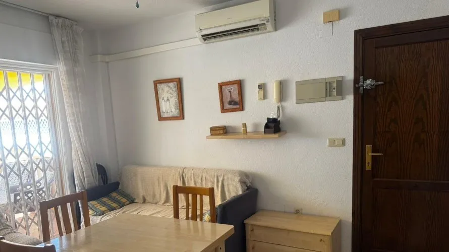Apartamento de 3 dormitorios en Torrevieja, Spain No. 795 № 8