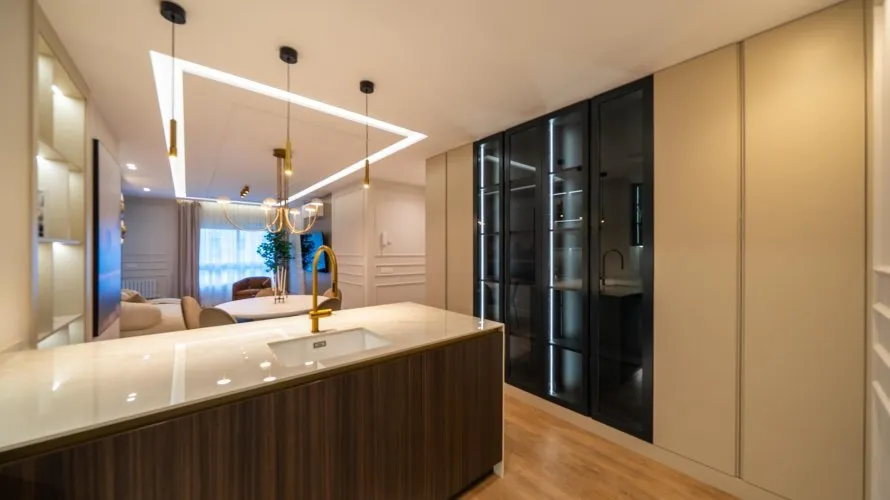 Apartamento de 3 dormitorios en Madrid, Spain No. 985 № 8