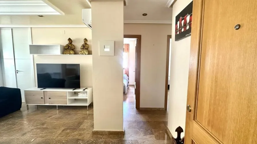 Apartamento de 4 dormitorios en Torrevieja, Spain No. 765