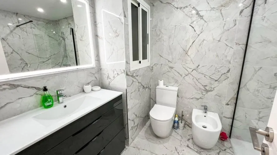 Apartamento de 3 dormitorios en Valencia, Spain No. 1322 № 20