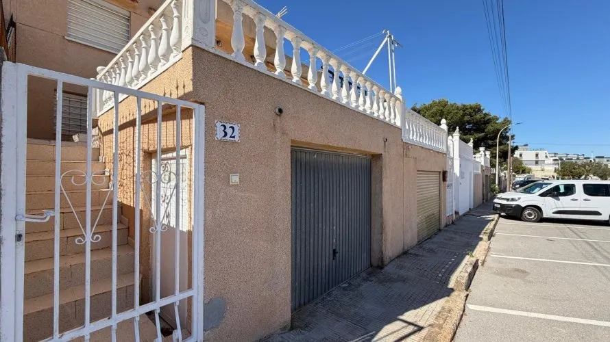 Сasa de 3 dormitorios en Gran Alacant, Spain No. 1073