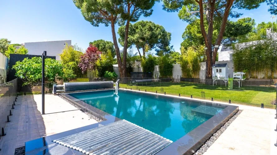 Villa de 4 dormitorios en Pozuelo de Alarcón, Spain No. 1176 № 26