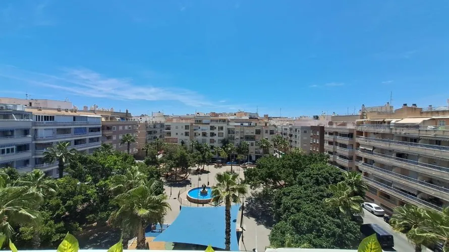 Ático de 2 dormitorios en Torrevieja, Spain No. 1418