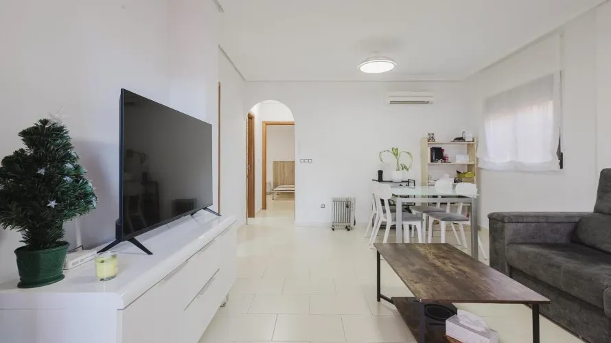 Apartamento de 79m² en Torrevieja, Spain No. 998 № 3